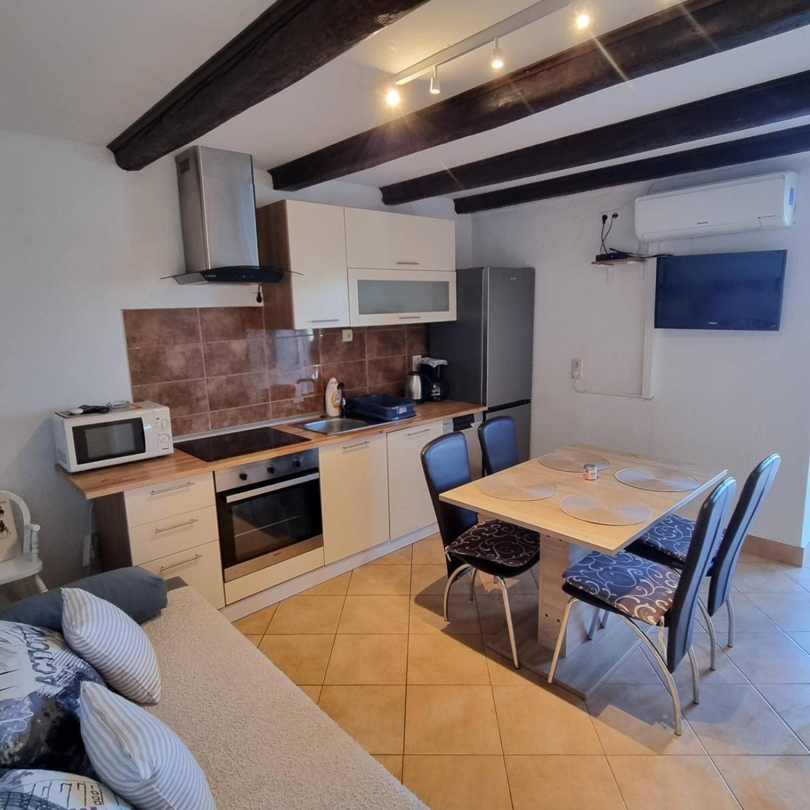 Apartmani Gero ロパール エクステリア 写真